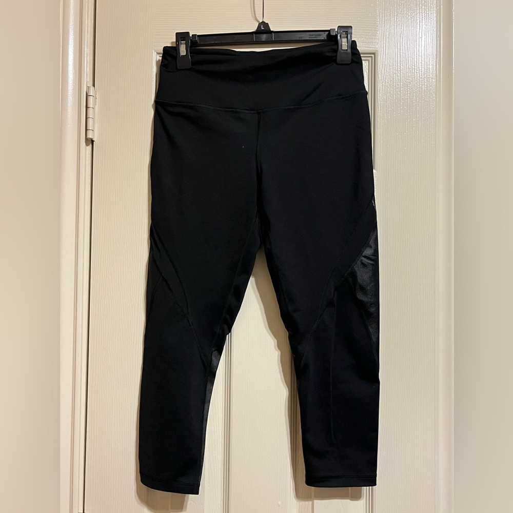 Victoria Sport Black Leggings